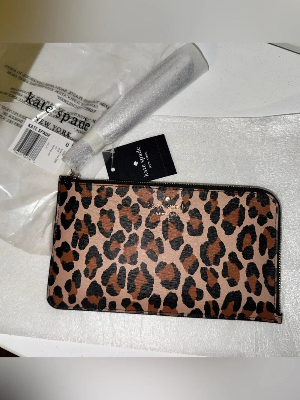 Kate Spade Lucy LZip Leopard Print Wristlet in Brown and Black - NWT
